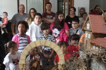 Visita crianças Paróquia Santa Margarida Maria